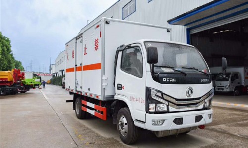 國六東風(fēng)D6危險品廂式車 